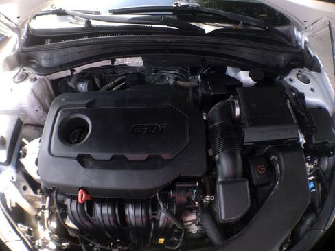 Used 2020 Kia Optima LX image 11