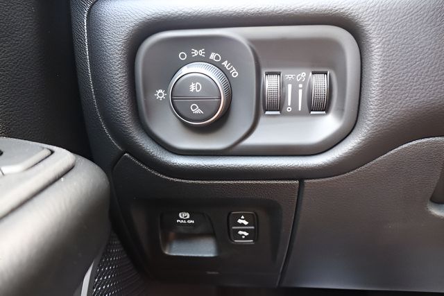 New 2026 RAM 1500 Big Horn AWD/4WD image 17
