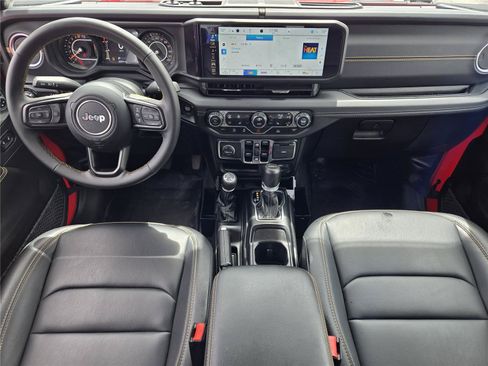 Used 2024 Jeep Gladiator Sport AWD/4WD image 26