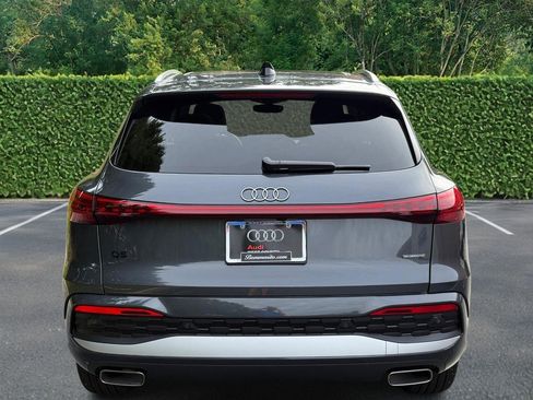 Used 2025 Audi Q5 Premium w/ Convenience Package AWD/4WD image 5