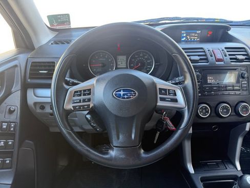 Used 2015 Subaru Forester 2.5i AWD/4WD image 14