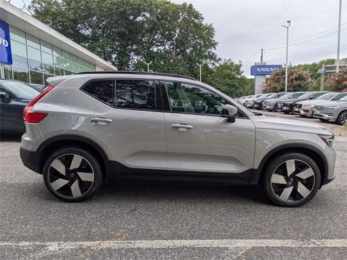 Certified 2023 Volvo XC40 Recharge Ultimate image 7