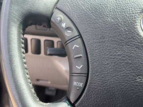Used 2007 Toyota 4Runner SR5 RWD image 16