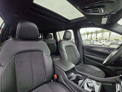 New 2025 Jeep Grand Cherokee L Altitude image 35