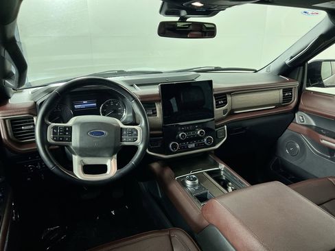 Used 2024 Ford Expedition Max Limited image 28