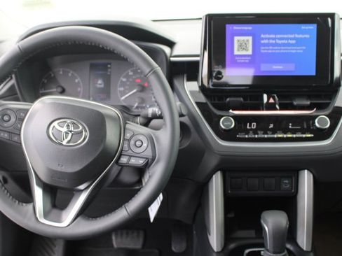 New 2026 Toyota Corolla Cross LE FWD image 12