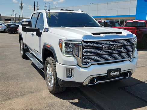 Used 2022 GMC Sierra 2500 Denali image 6