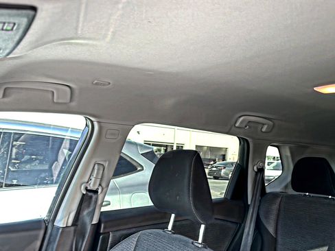 Used 2022 Nissan Rogue SV FWD image 6