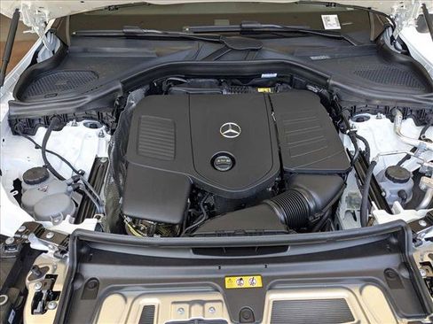 Certified 2025 Mercedes-Benz GLC 300 image 14