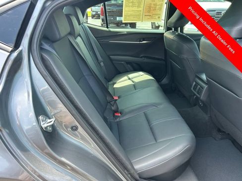 Used 2025 Toyota Camry XSE FWD image 21