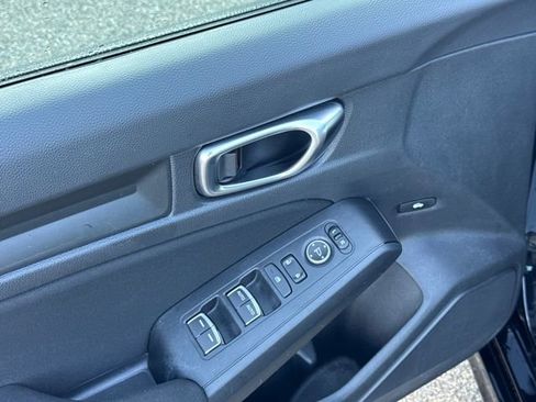 Used 2022 Honda Civic Sport image 5