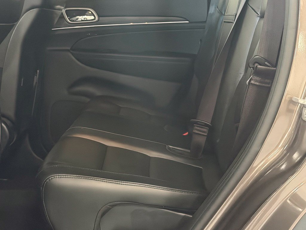 Used 2021 Jeep Grand Cherokee Limited AWD/4WD image 24