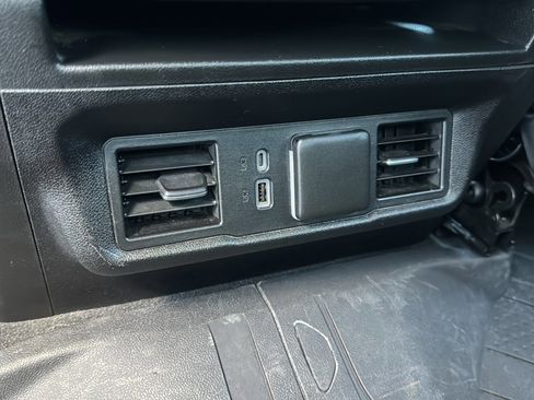 Used 2023 Chevrolet Silverado 1500 LT image 19