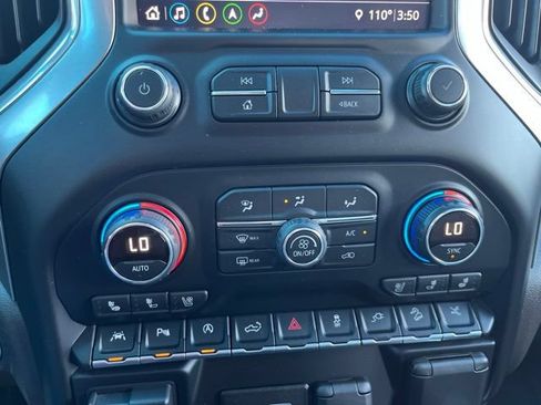 Used 2019 Chevrolet Silverado 1500 LTZ w/ LTZ Texas Edition AWD/4WD image 17