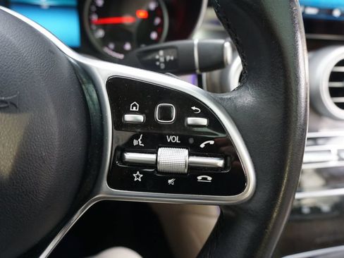 Used 2021 Mercedes-Benz GLC 300 image 9