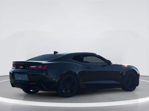 Used 2017 Chevrolet Camaro LT w/ RS Package RWD image 4
