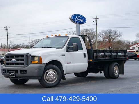 Used 2005 Ford F350 XL image 1