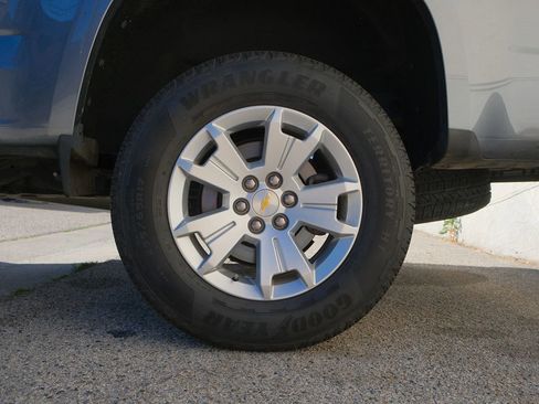 Used 2022 Chevrolet Colorado LT w/ Safety Package image 43