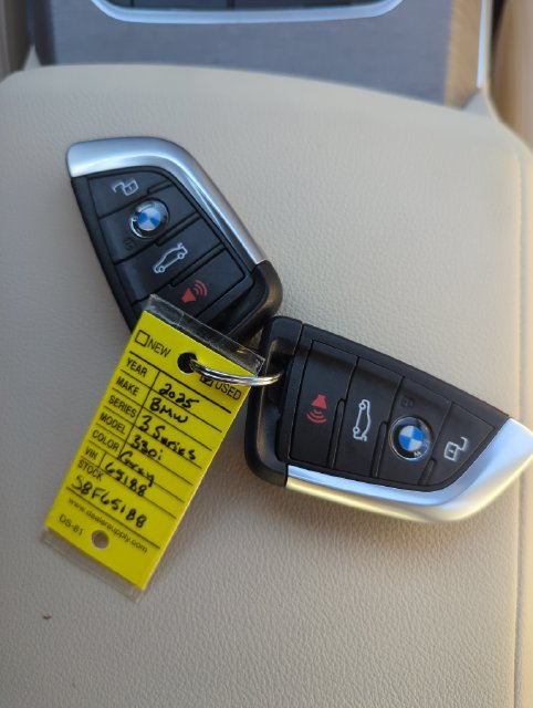 Used 2025 BMW 330i xDrive Sedan w/ Premium Package AWD/4WD image 41