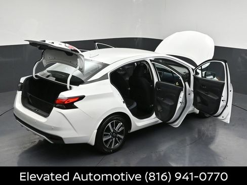 Certified 2025 Nissan Versa SV w/ Trunk Package FWD image 32