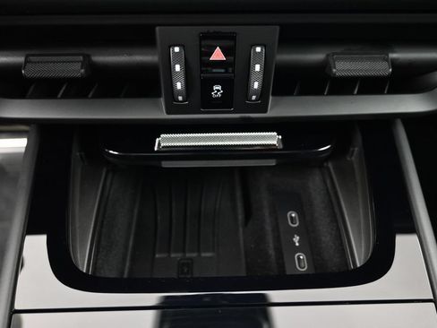 Certified 2026 Porsche Cayenne GTS AWD/4WD image 19