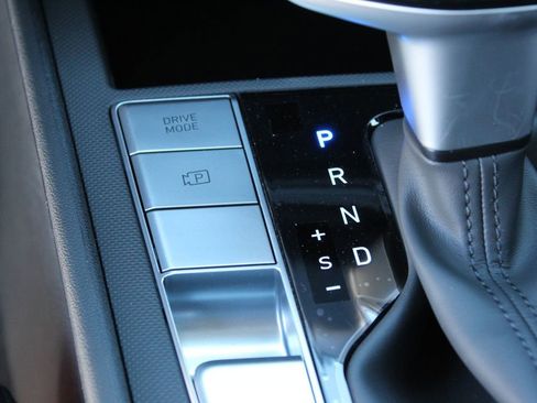 New 2026 Hyundai Elantra Hybrid FWD image 20