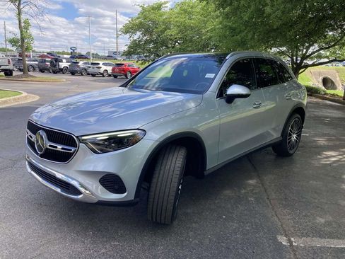 Used 2023 Mercedes-Benz GLC 300 image 5