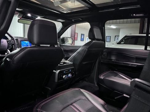 Used 2021 Ford Expedition Limited AWD/4WD image 11