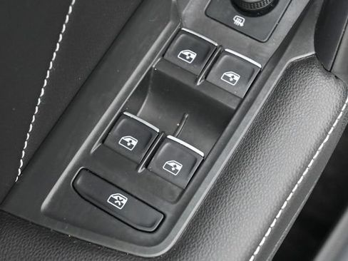 Used 2024 Volkswagen Tiguan SE R-Line w/ MDO Package, Two-Row AWD/4WD image 13