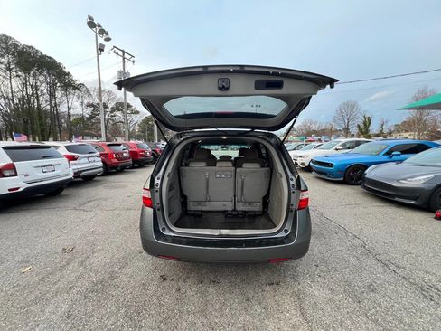 Used 2012 Honda Odyssey EX image 17