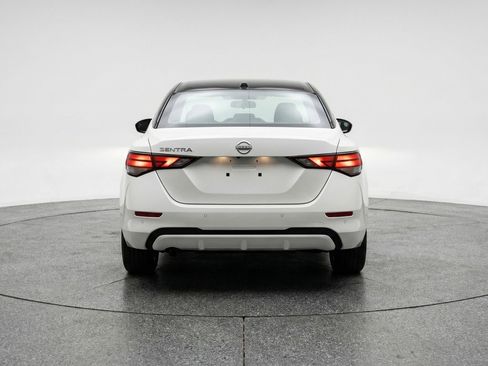 Used 2025 Nissan Sentra S image 7