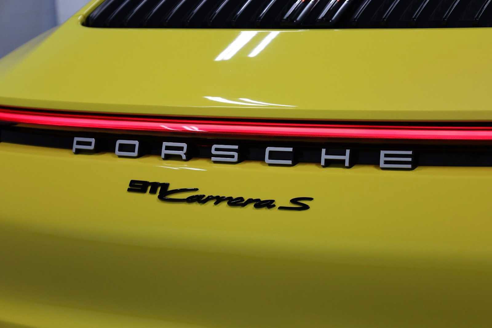 Certified 2020 Porsche 911 Carrera S RWD image 8