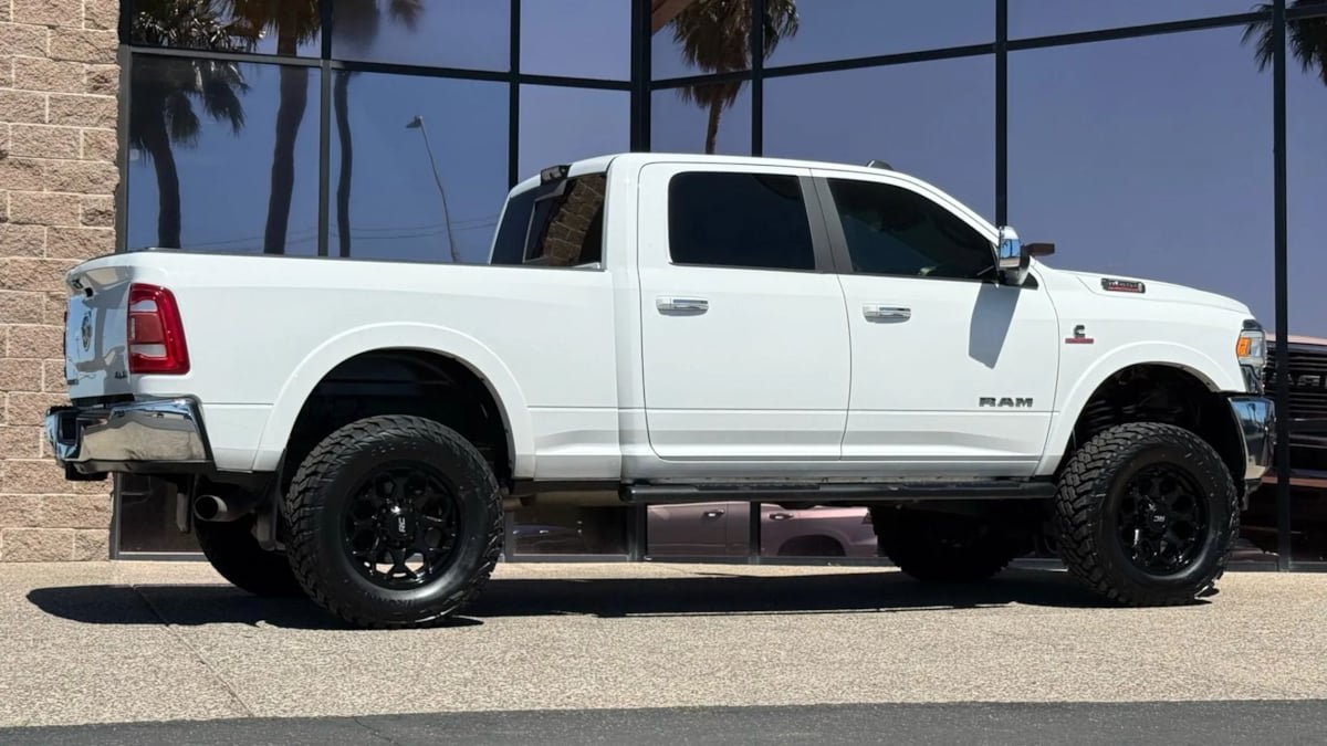 Used 2019 RAM 3500 Laramie AWD/4WD image 14