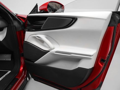 Certified 2025 Ferrari Purosangue AWD/4WD image 36