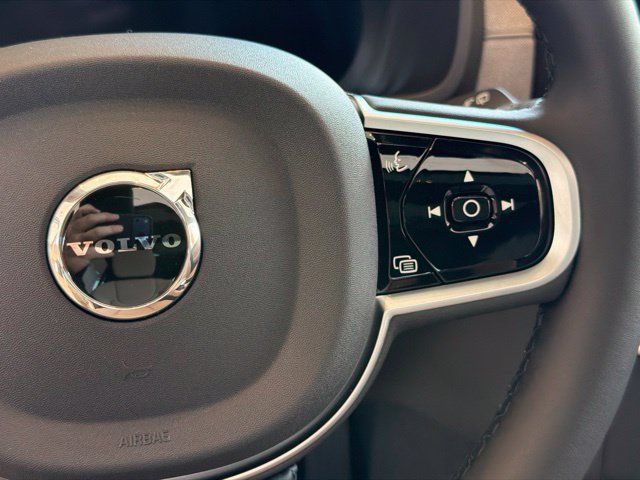 New 2026 Volvo XC90 T8 Plus w/ Protection Package Premier AWD/4WD image 20