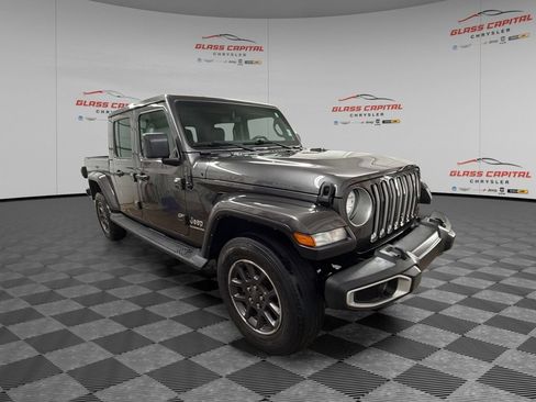 Used 2021 Jeep Gladiator Overland w/ Popular Equipment Package AWD/4WD image 1