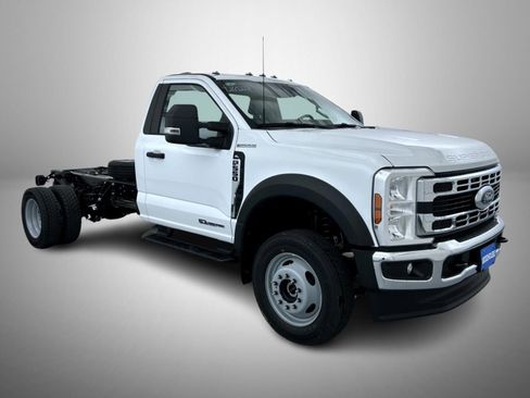 New 2026 Ford F550 4x4 Regular Cab Super Duty image 3