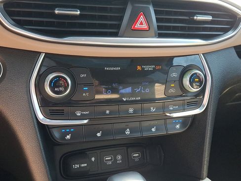 Used 2020 Hyundai Santa Fe Limited AWD/4WD image 16