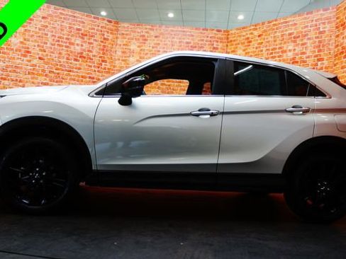 Used 2024 Mitsubishi Eclipse Cross LE AWD/4WD image 4