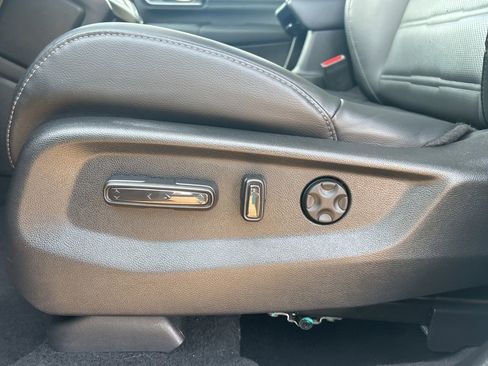 Used 2019 Honda CR-V EX-L image 11