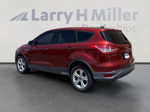 Used 2015 Ford Escape S FWD image 3