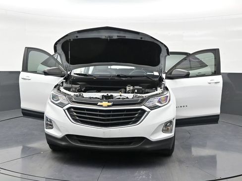 Used 2020 Chevrolet Equinox LS FWD image 33