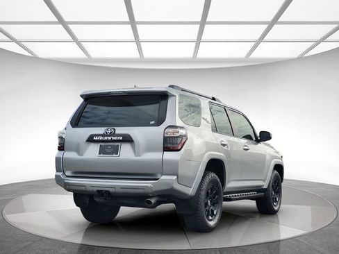 Used 2022 Toyota 4Runner TRD Off-Road Premium w/ Moonroof Package image 4