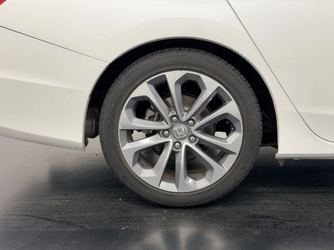 Used 2014 Honda Accord Sport image 27