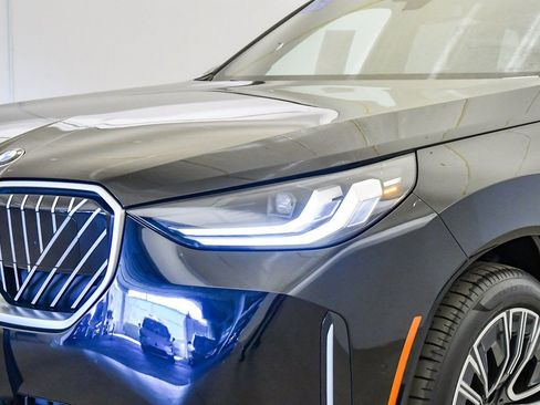 Used 2025 BMW X3 xDrive30i image 8