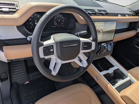New 2026 Land Rover Defender 110 X-Dynamic SE image 3