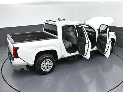 Certified 2026 Toyota Tacoma SR5 image 49