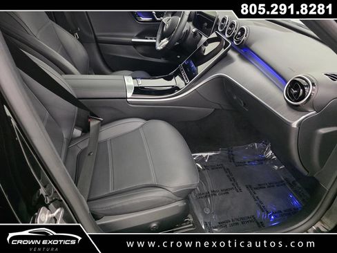 Used 2025 Mercedes-Benz C 300 Sedan image 11