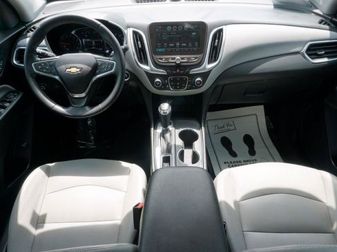 Used 2018 Chevrolet Equinox LT FWD image 10
