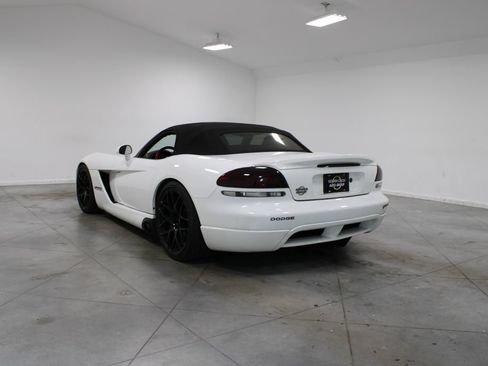 Used 2004 Dodge Viper SRT-10 RWD image 7